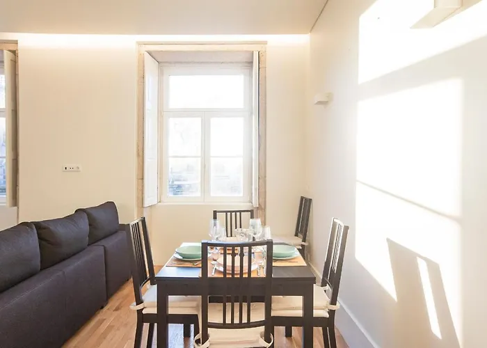 Modern 2Br Duplex Downtown By Art District By Lovelystay